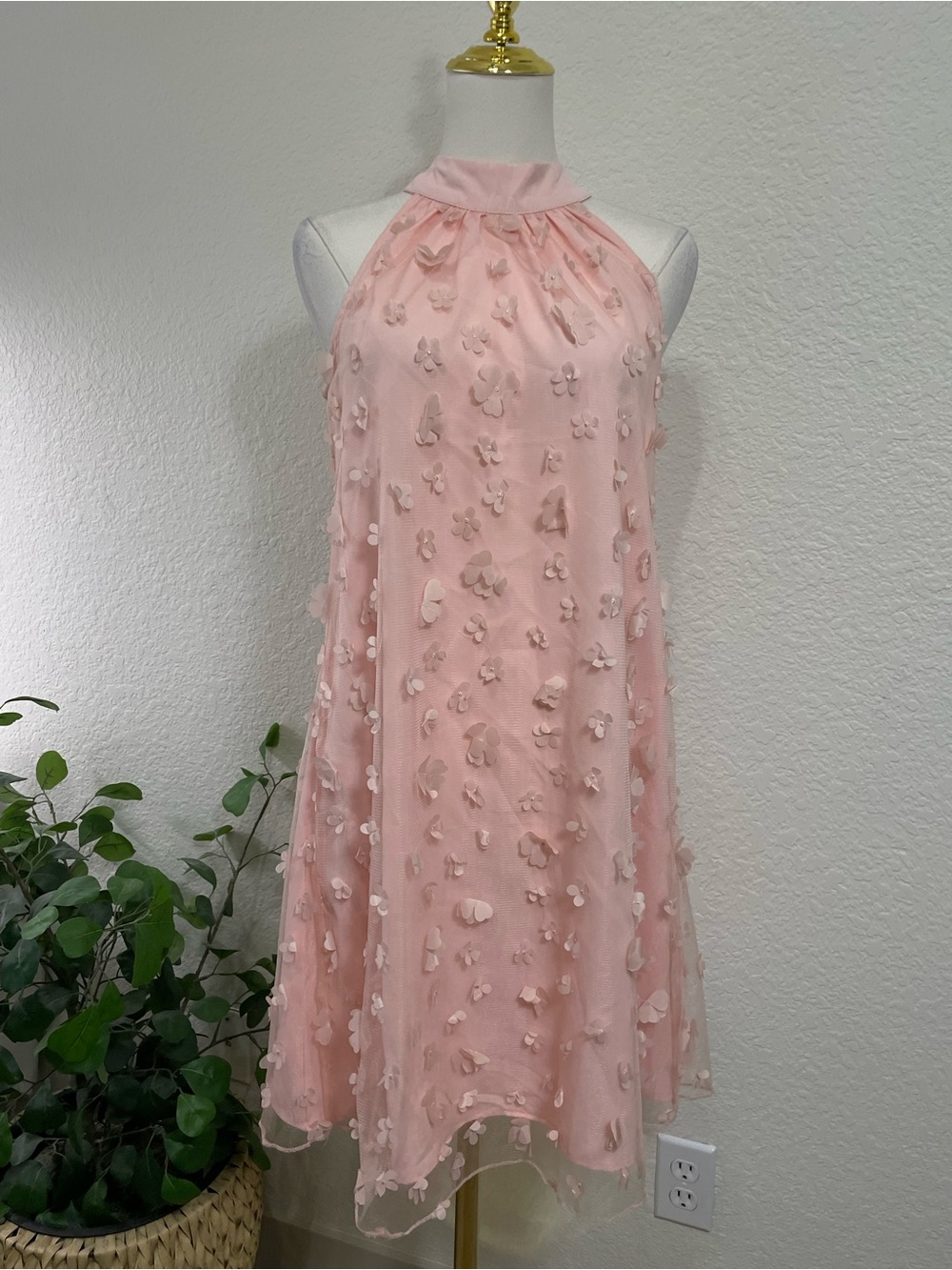 VIMPUNEC NWT Blush Pink 3D Floral Appliqué Halter Dress Size S Romantic Mesh